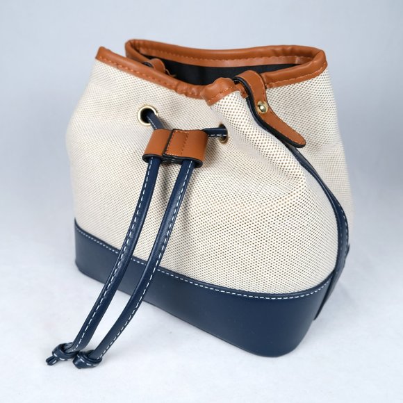 Small Bucket Style Convertible Backpack Bucket Women Bag Crossbody Bag - Picture 2 of 9